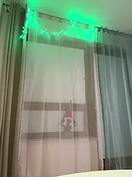 Snapshot of reema6969 chatting on February 27, 2025, 4:21 pm reema6969 online show from February 27, 2025, 4:21 pm