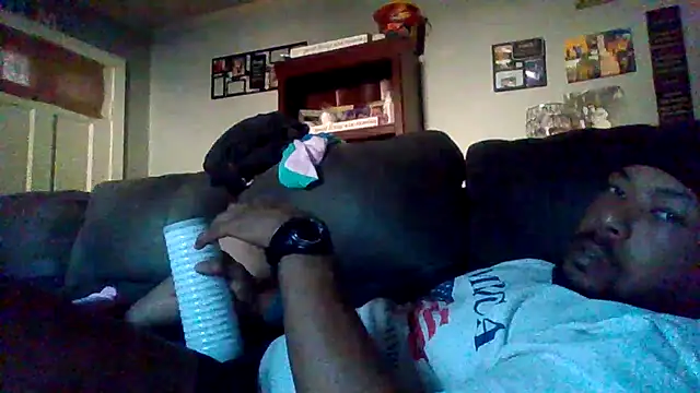 Snapshot of Creationmonster0 chatting on October 9, 2025, 10:32 pm Creationmonster0 online show from October 9, 2025, 10:32 pm