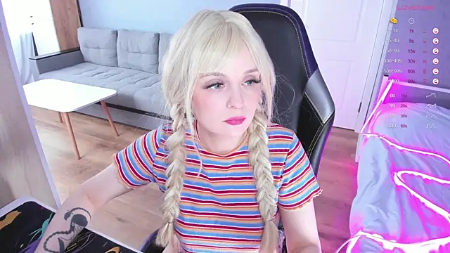 Amy honey angel online show from April 3, 2026, 10:22 am