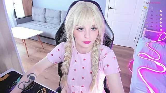 Amy honey angel online show from April 7, 2026, 9:44 am