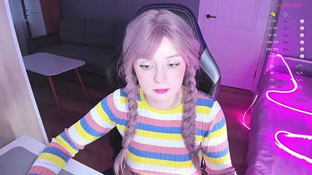 Snapshot of Amy_honey_angel chatting on December 1, 2025, 12:50 pm Amy honey angel online show from December 1, 2025, 12:50 pm