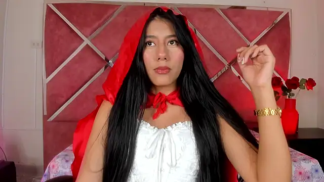 CarlaAlvez online show from October 24, 2025, 10:42 pm