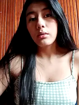 CarlaAlvez online show from March 3, 2025, 12:50 pm