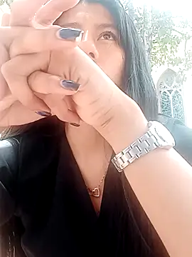 CarlaAlvez online show from September 23, 2025, 4:36 pm