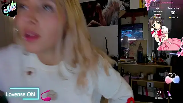 cuteweed420 online show from November 22, 2025, 5:39 am