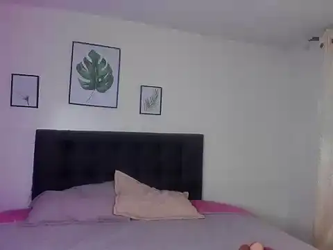 Snapshot of _lara1 chatting on May 8, 2026, 7:39 pm lara1 online show from May 8, 2026, 7:39 pm
