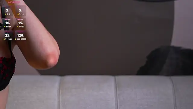 BestModelsDuo online show from October 10, 2025, 3:46 pm