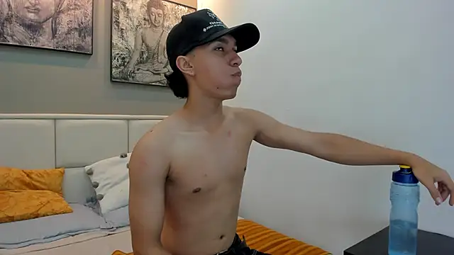 ricky backus online show from December 3, 2025, 11:31 am