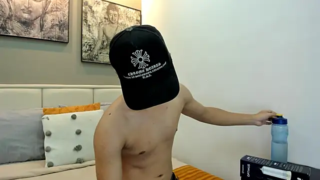 ricky backus online show from December 4, 2025, 11:42 am