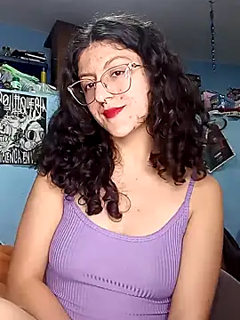 Snapshot of LoveElectra chatting on January 22, 2025, 1:53 am LoveElectra online show from January 22, 2025, 1:53 am