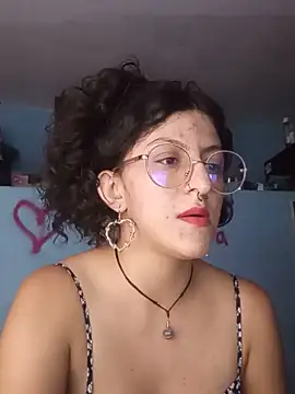 Snapshot of LoveElectra chatting on July 13, 2026, 1:05 am LoveElectra online show from July 13, 2026, 1:05 am