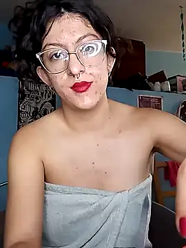 Snapshot of LoveElectra chatting on January 22, 2025, 1:42 pm LoveElectra online show from January 22, 2025, 1:42 pm