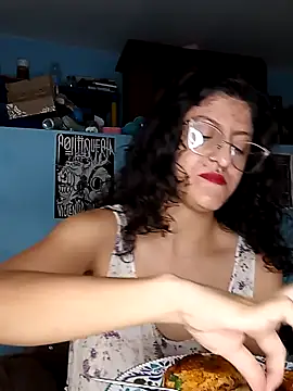 Snapshot of LoveElectra chatting on December 31, 2024, 8:02 pm LoveElectra online show from December 31, 2024, 8:02 pm