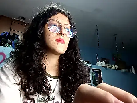 Snapshot of LoveElectra chatting on October 10, 2025, 2:01 am LoveElectra online show from October 10, 2025, 2:01 am