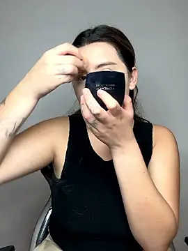 SaraBraun  online show from January 14, 2026, 6:22 pm