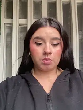 SaraBraun  online show from February 13, 2025, 6:26 pm