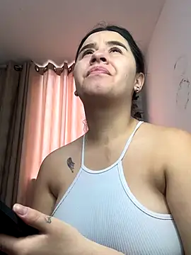 SaraBraun  online show from October 14, 2025, 4:18 pm