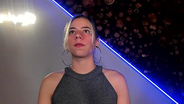 ArtemisaBlake online show from March 14, 2025, 4:51 pm