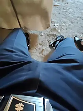 Snapshot of bananadick____ chatting on January 21, 2025, 8:52 am bananadick     online show from January 21, 2025, 8:52 am