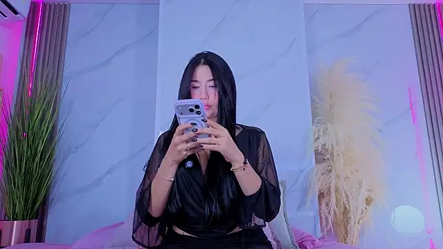 Snapshot of Chlooee__ chatting on April 28, 2026, 1:26 am Chlooee online show from April 28, 2026, 1:26 am