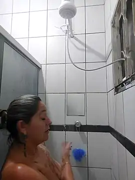 baixinhaloira online show from November 22, 2025, 11:47 pm