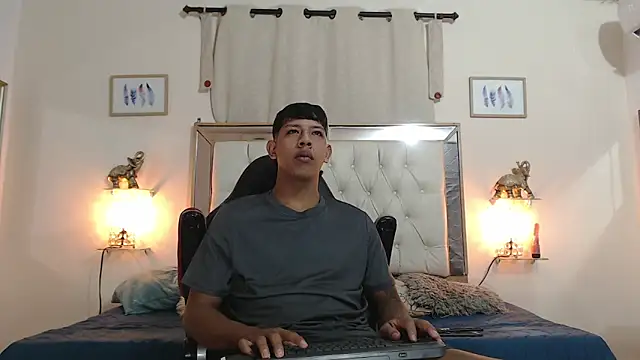 Snapshot of mr_stiven_ chatting on September 9, 2025, 2:43 am mr stiven  online show from September 9, 2025, 2:43 am