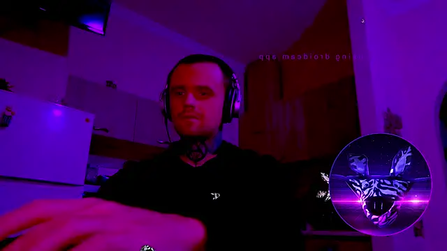 HappyZebra13 online show from February 13, 2025, 2:42 pm