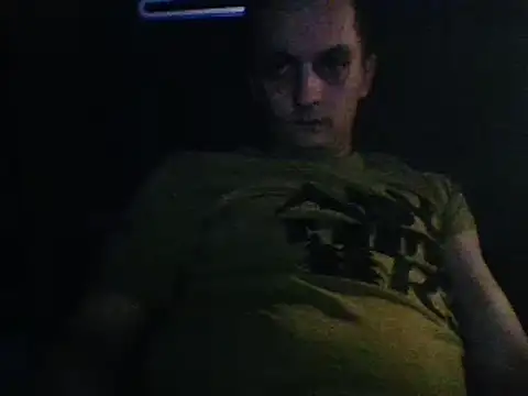 Snapshot of Kondzio chatting on March 2, 2025, 9:08 pm Kondzio online show from March 2, 2025, 9:08 pm