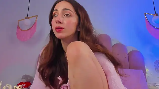 Snapshot of ElsaYoung chatting on March 15, 2025, 12:47 am ElsaYoung online show from March 15, 2025, 12:47 am