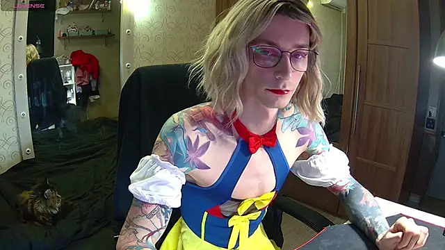 Snapshot of Julia_dolls chatting on March 11, 2025, 5:13 pm Julia dolls online show from March 11, 2025, 5:13 pm