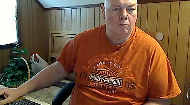 Snapshot of harley99574 chatting on January 8, 2025, 5:05 pm harley99574 online show from January 8, 2025, 5:05 pm