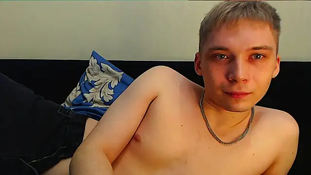 Snapshot of __sugarrebit chatting on February 10, 2025, 8:00 pm sugarrebit online show from February 10, 2025, 8:00 pm