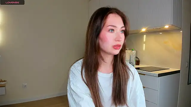 shellikeangel online show from March 4, 2025, 3:59 pm