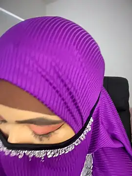 jazmin anbar online show from April 13, 2026, 6:12 pm