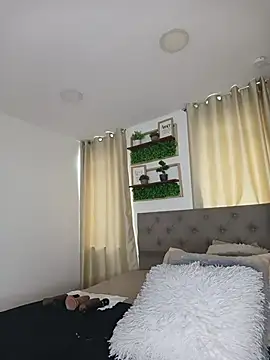 sasi luna online show from February 23, 2026, 1:55 pm