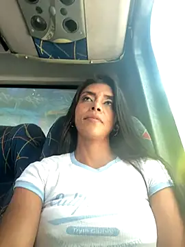 Snapshot of Tammy_Fire chatting on October 29, 2025, 7:57 pm Tammy Fire online show from October 29, 2025, 7:57 pm