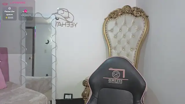 Snapshot of kittystart_tay chatting on November 9, 2025, 11:47 am kittystart tay online show from November 9, 2025, 11:47 am