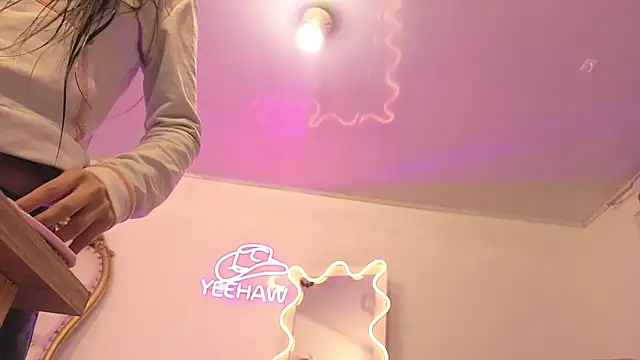 Snapshot of kittystart_tay chatting on November 19, 2025, 11:43 am kittystart tay online show from November 19, 2025, 11:43 am