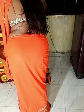 Snapshot of _Hot-Couple chatting on January 14, 2026, 9:07 pm Hot-Couple online show from January 14, 2026, 9:07 pm