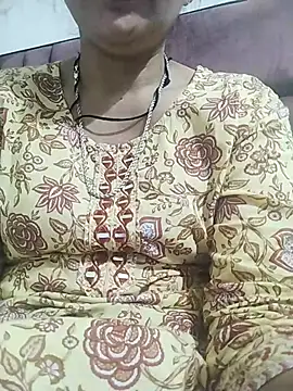 Snapshot of sexy_bhabhi69 chatting on October 23, 2025, 1:43 pm sexy bhabhi69 online show from October 23, 2025, 1:43 pm