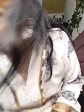 Snapshot of sexy_bhabhi69 chatting on September 15, 2025, 7:31 am sexy bhabhi69 online show from September 15, 2025, 7:31 am