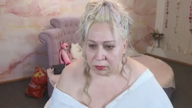 Penelope Pinky online show from February 9, 2026, 10:24 am