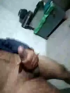 Snapshot of chootkapyasa007 chatting on December 18, 2024, 5:10 pm chootkapyasa007 online show from December 18, 2024, 5:10 pm