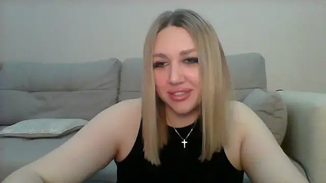 Snapshot of VickyLove047 chatting on September 18, 2025, 6:44 pm VickyLove047 online show from September 18, 2025, 6:44 pm