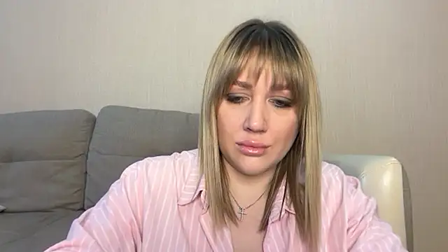 VickyLove047 online show from April 11, 2026, 6:54 am