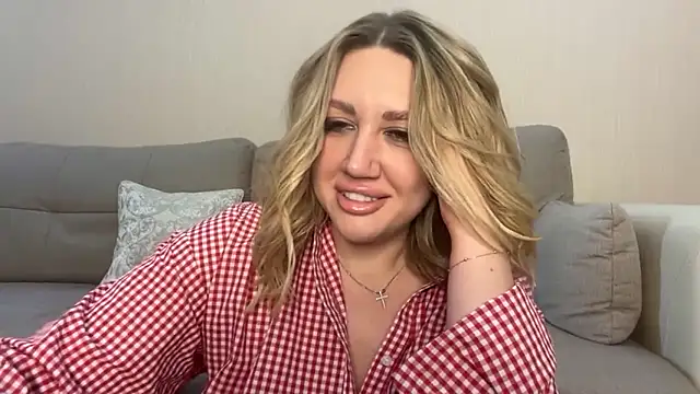 Snapshot of VickyLove047 chatting on October 9, 2025, 7:20 am VickyLove047 online show from October 9, 2025, 7:20 am