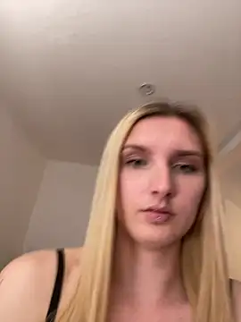 AnnyBelleX online show from April 6, 2026, 2:51 pm