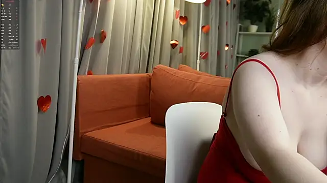 Snapshot of DarkErica chatting on February 15, 2026, 1:21 pm DarkErica online show from February 15, 2026, 1:21 pm