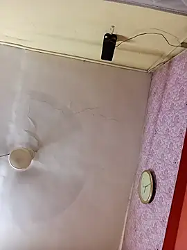 sunita-doll online show from November 26, 2025, 3:39 am