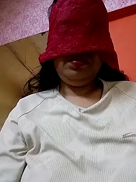 Snapshot of sunita-doll chatting on March 27, 2026, 1:58 am sunita-doll online show from March 27, 2026, 1:58 am